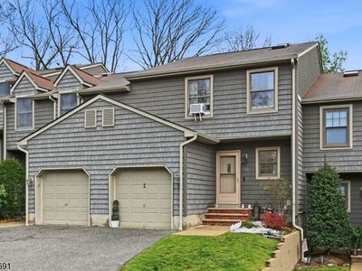 12 Mountain Ridge Rd, Bloomingdale, NJ, 07403