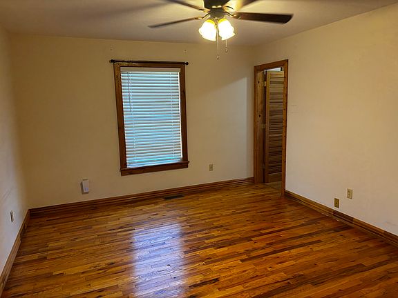 3rd image of 6124 Academy Rd