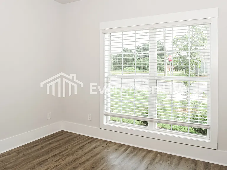 27497 McKenna Dr — Photo 12