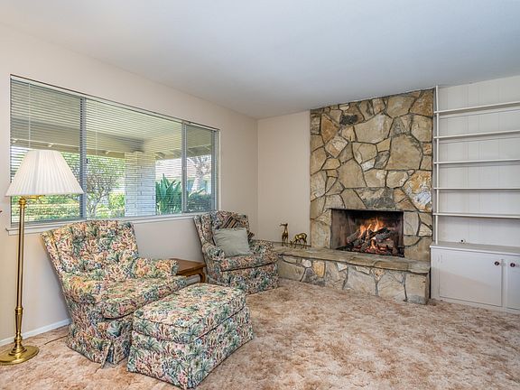 10-Living Room