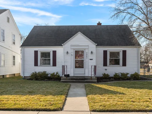 1841 Clover Ln, Fort Wayne, IN 46808