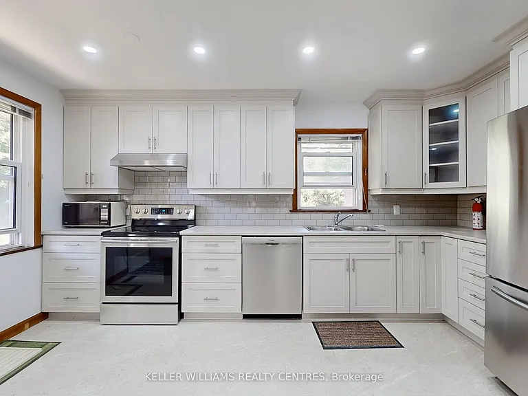 252 Elgin Mills Rd W #A — Photo 5