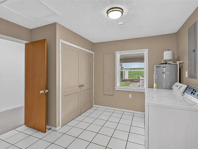 767 Edison Rd — Photo 29