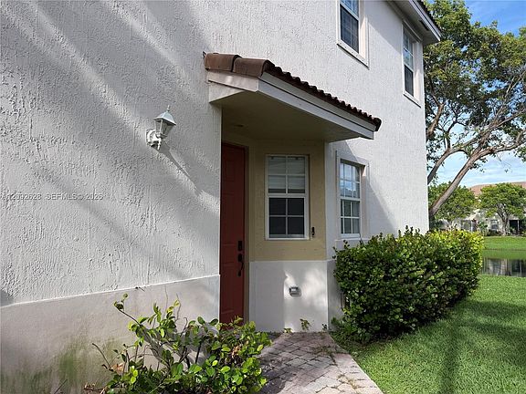 3rd image of 459 NE 21st Ave