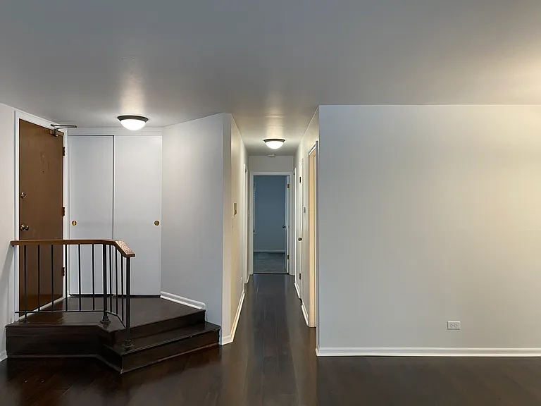905 Knottingham Dr #1A — Photo 2