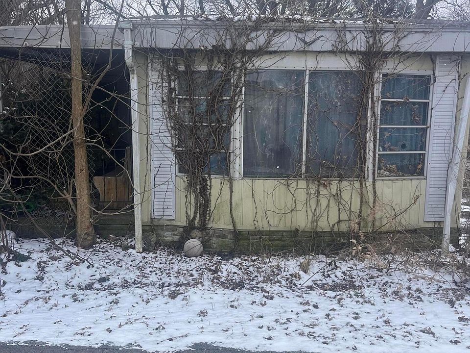 1st image of 172 Church St