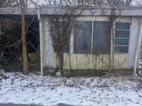 172 Church St, New Vienna, OH 45159