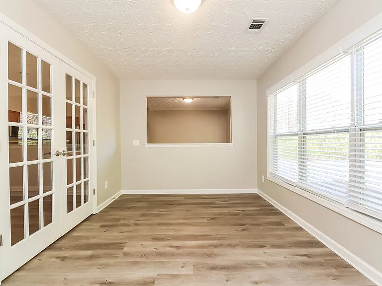 3116 Baywood Ct — Photo 8