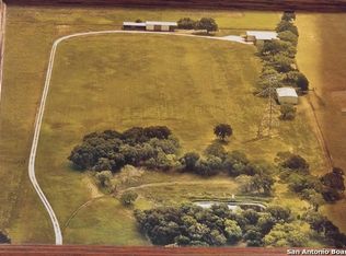 217 Fm 1922, Floresville, TX 78114