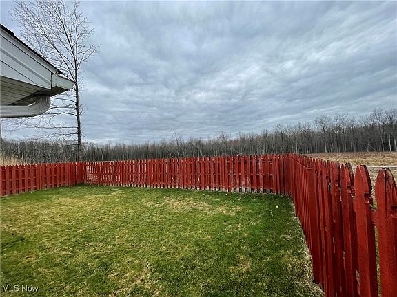 4th image of 4879 Hawley Dr