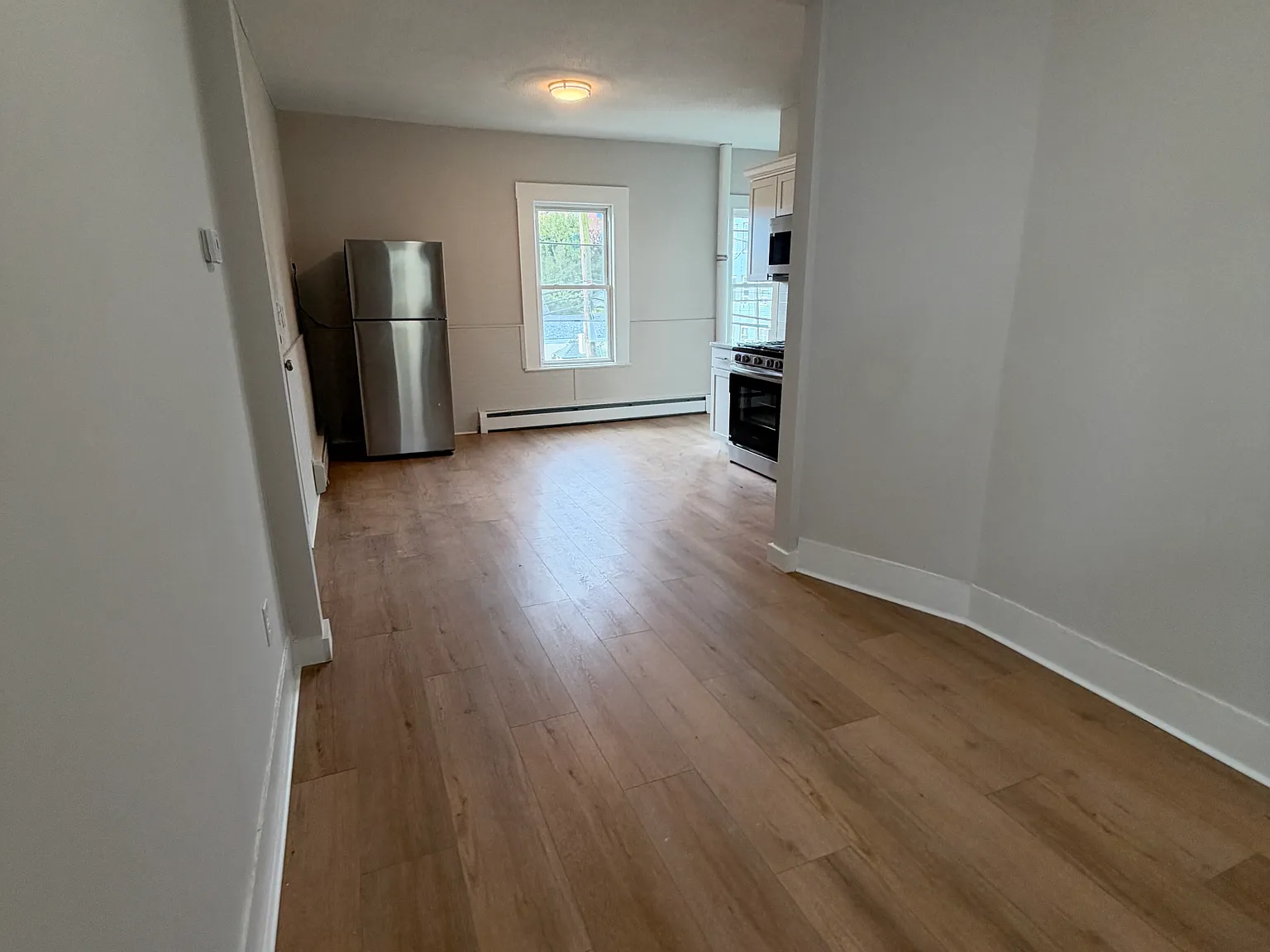 1 bed, 550 sqft, $1,595 — Photo 4