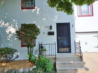 5600 Berry Ct, Greendale, WI 53129