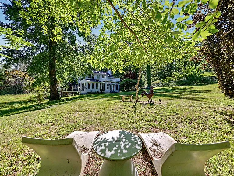 84 Hunting Ridge Rd — Photo 33