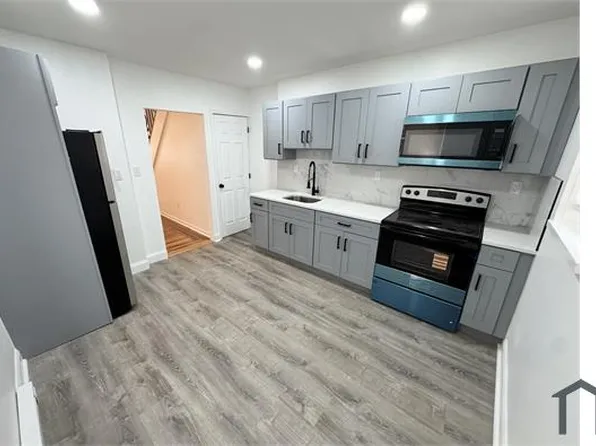 3740 M St, Philadelphia, PA 19124