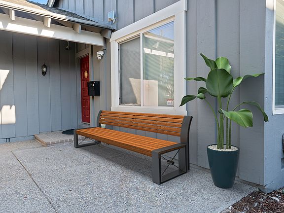 3rd image of 313 Lassenpark Cir