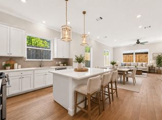 1530 W 34th St, Houston, TX 77018