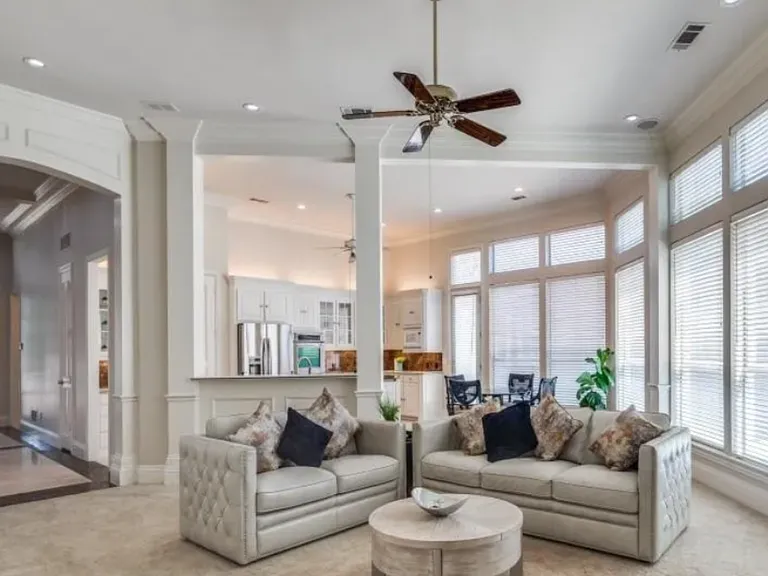 5556 Southern Hills Dr — Photo 12