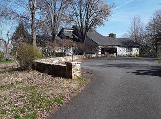 2394 Big Mulberry Trce, Campobello, SC 29322