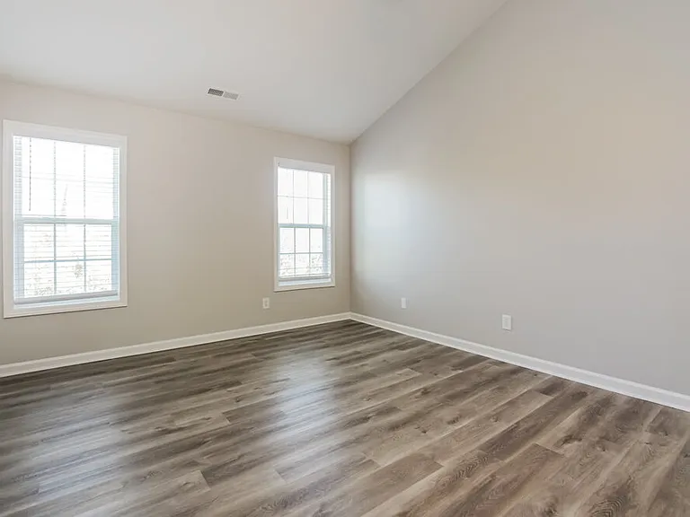 8112 Rolling Glenn Dr — Photo 11