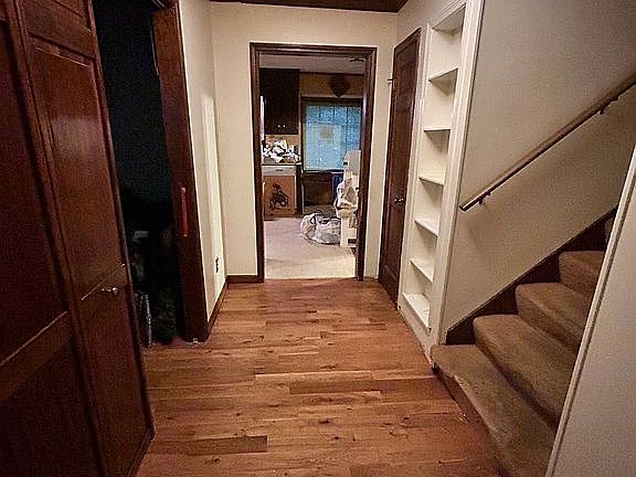 3rd image of 125 Bentley Way