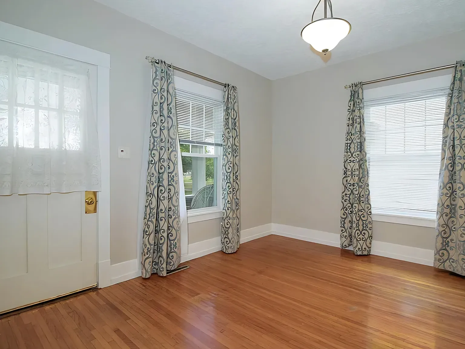 3 bed, 1664 sqft, $1,800 — Photo 3
