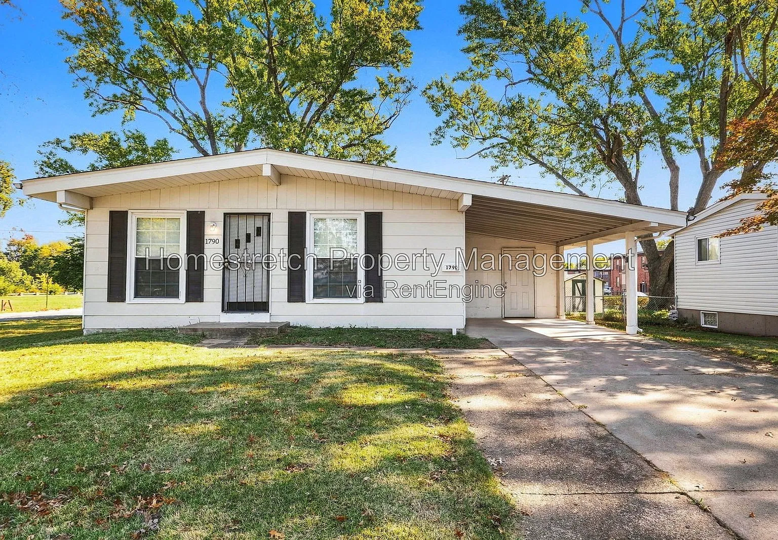 3 bed, 1.0 bath, 1180 sqft, $1,595 — Photo 1