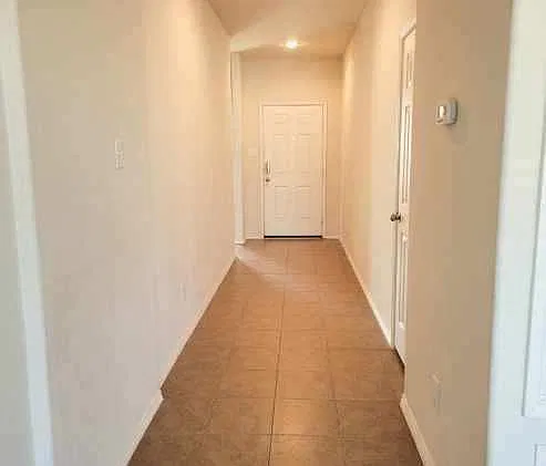3 bed, 1500 sqft, $1,950 — Photo 4