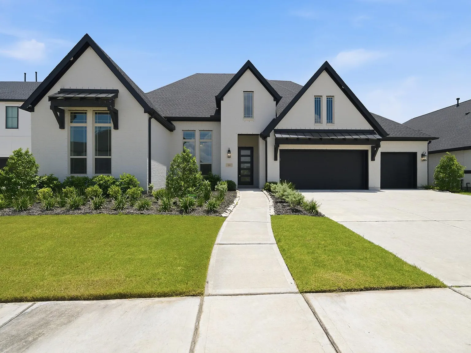 4 bed, 3.5 bath, 3781 sqft, $6,200 — Photo 1