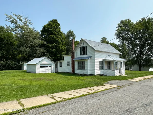 15 Waldo Place, Port Henry, NY 12974