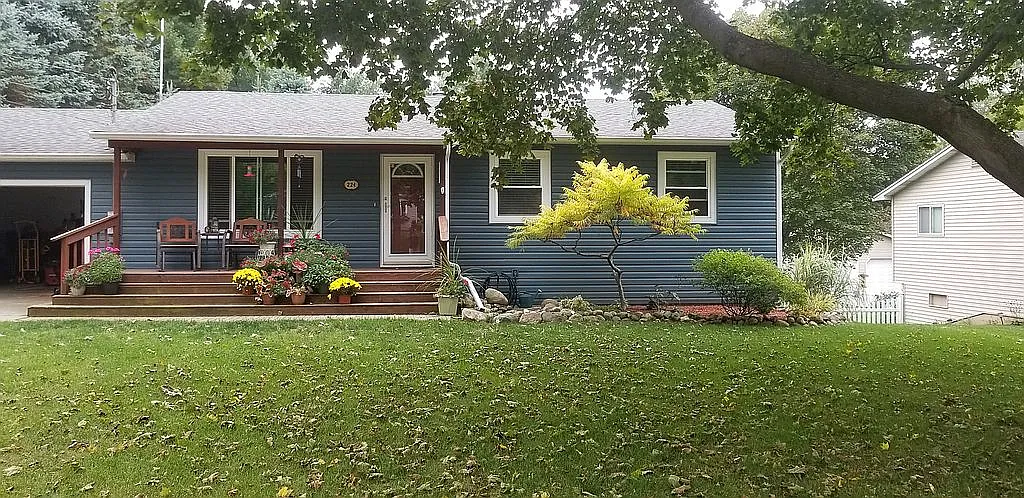 224 Hyatt Ln photo 1