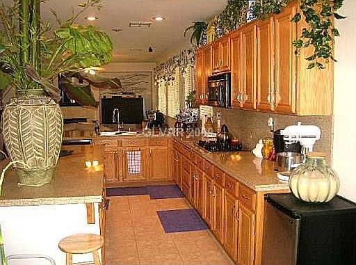 1st image of 9997 Shady Glade Ct