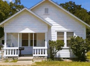 1003 E Jackson St, El Campo, TX 77437