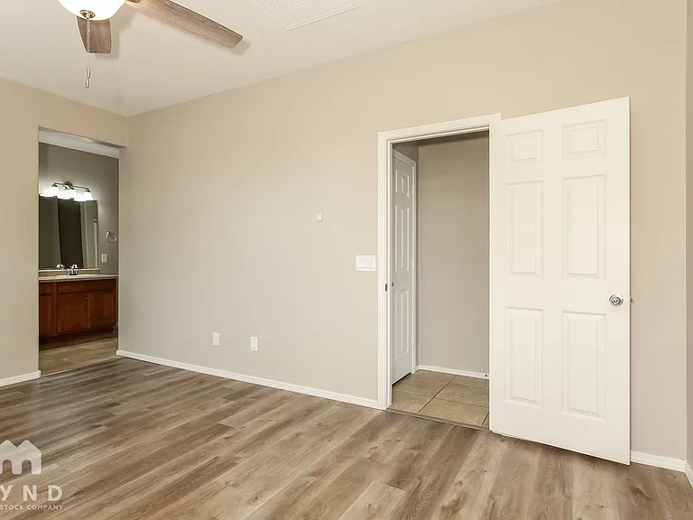 7340 W Preston Ln — Photo 9