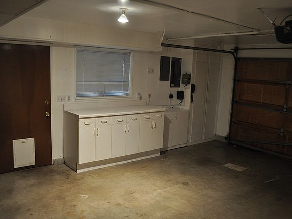 5th image of 22306 SE 290th St