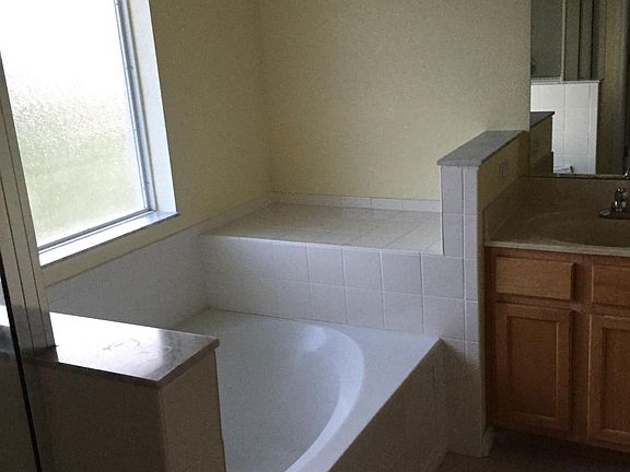 3rd image of 1510 Vista Del Lago Blvd