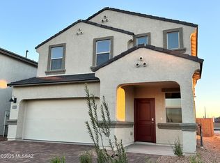 10401 W Guildford Ln, Marana, AZ 85653