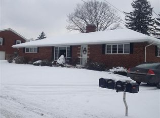 3034 Meadow Rd, East Liverpool, OH 43920