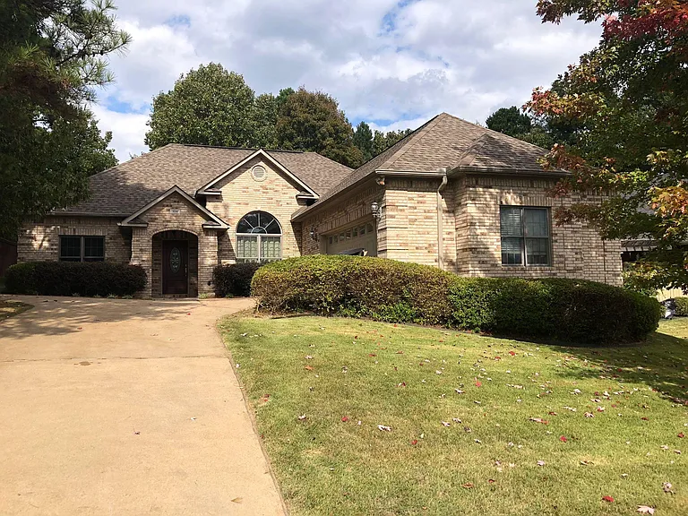 106 Gardens Gate Cir — Photo 1