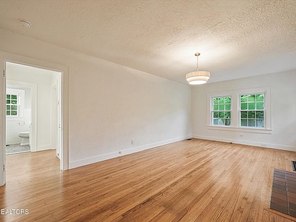 5th image of 5900 Hyatt Rd
