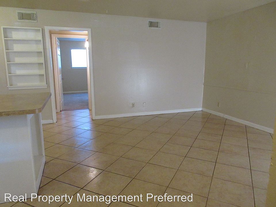 1st image of 1101 E Main St APT 08