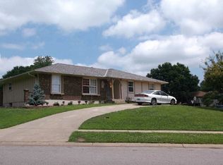 16614 Spring Valley Rd, Belton, MO 64012