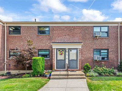 74-37 220th Street #UPPER, Oakland Gardens, NY, 11364