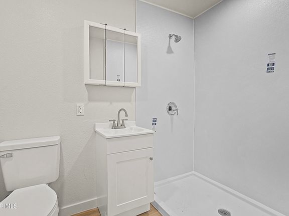 4th image of 511 E Nevada Ave #B
