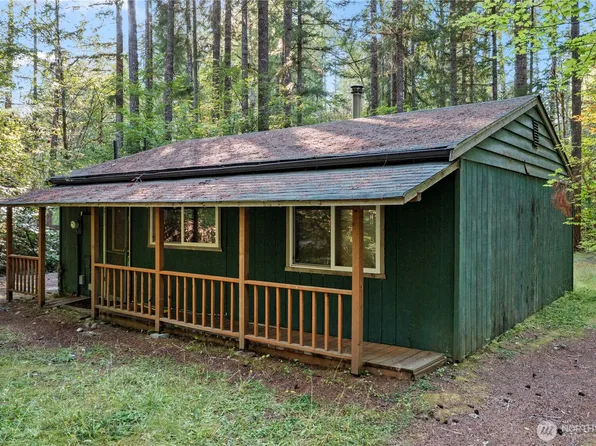 171 N Kokanee Cove Way, Hoodsport, WA 98548