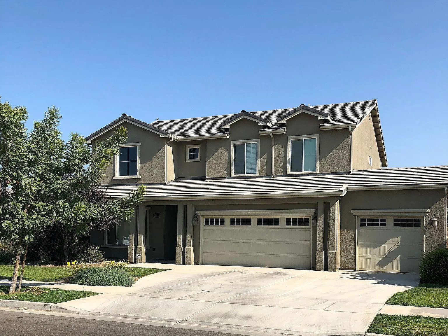 3040 W Lark Ave photo 1