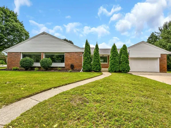 10209 West Vienna AVENUE, Wauwatosa, WI 53222