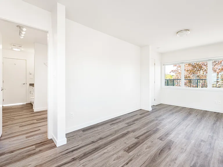 1300 Yates St — Photo 30