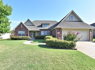 1718 W Austin Pl S, Broken Arrow, OK 74011