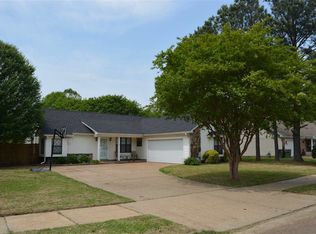 2571 Country Trail Dr, Memphis, TN 38133