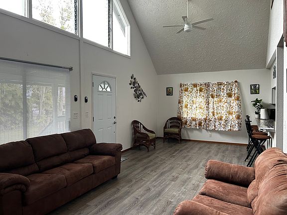 3rd image of 16-2088 Tiki Ln